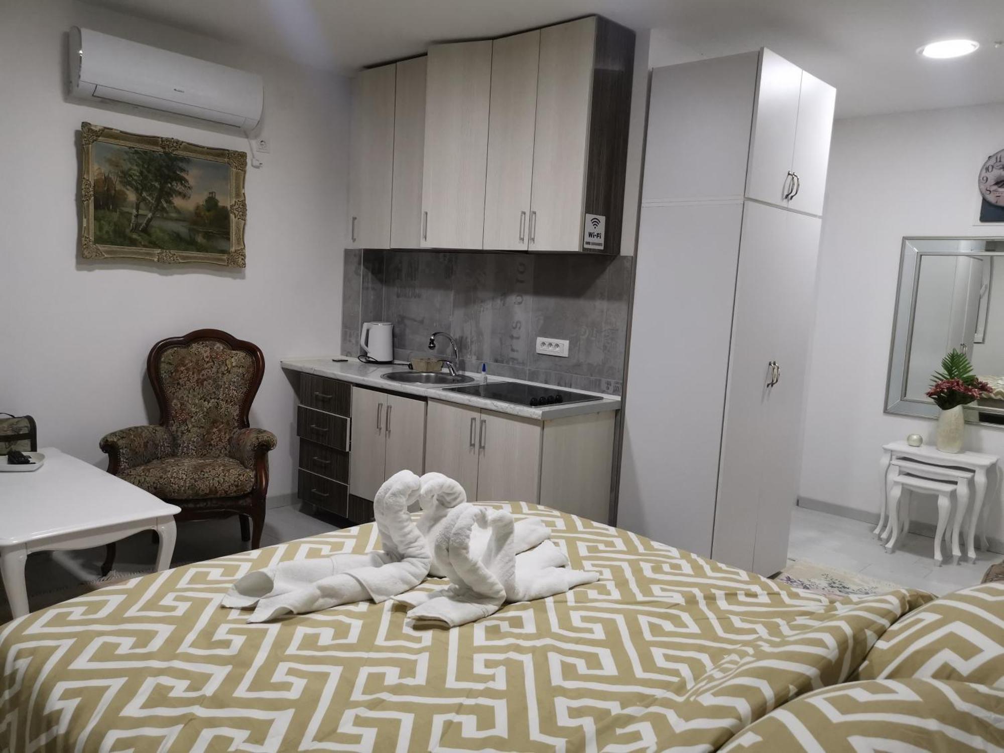 In Apartments Airport 미트로비처 외부 사진